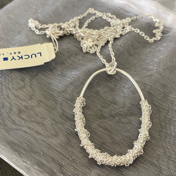 🍀Lucky Brand wrapped chain necklace - Picture 3 of 4